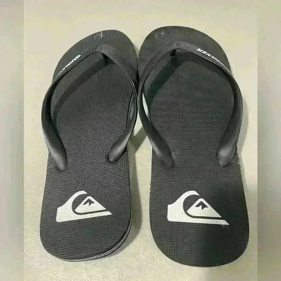 Quicksilver Black Sandals Size 10/11 - Picture 3 of 4